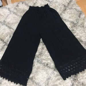American Eagle black flowy pants